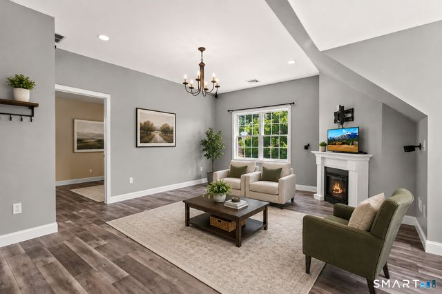 1 Angelas Way, Burlington, CT 06013