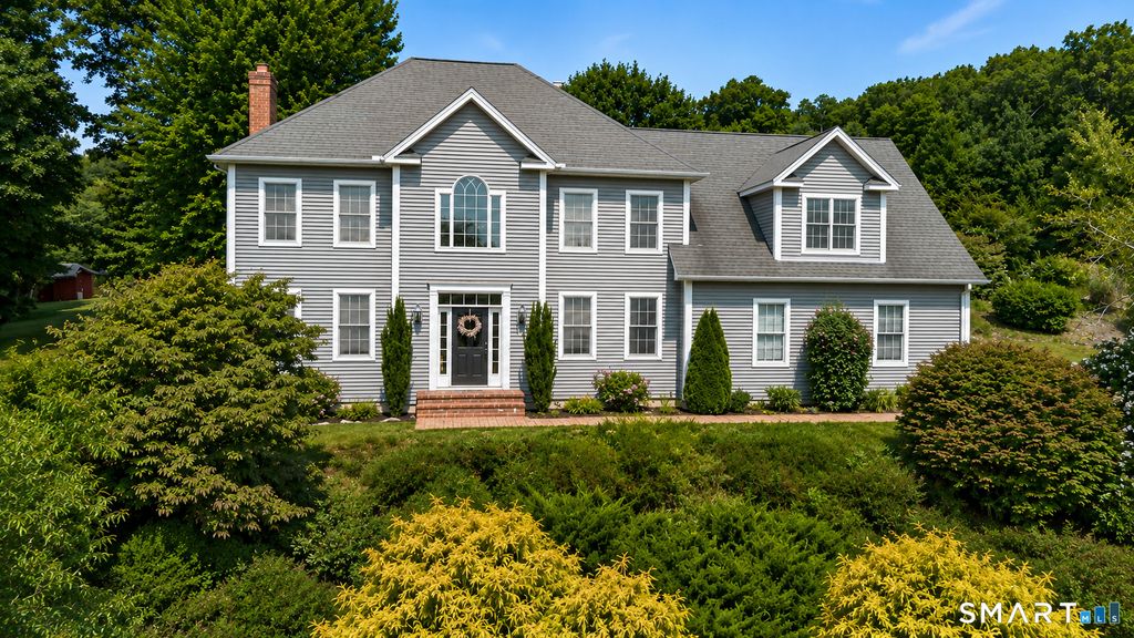 1 Angelas Way, Burlington, CT 06013