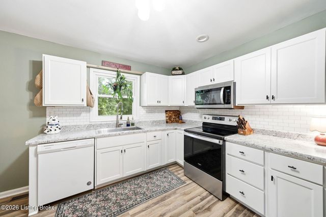 10119 Headley Hill Rd, Louisville, KY 40223