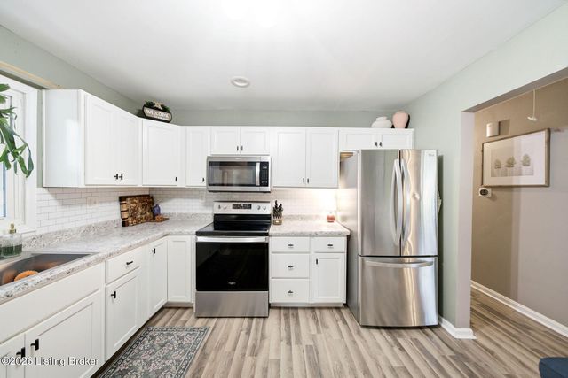 10119 Headley Hill Rd, Louisville, KY 40223