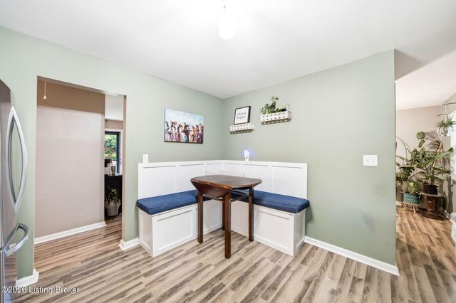 10119 Headley Hill Rd, Louisville, KY 40223