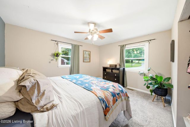 10119 Headley Hill Rd, Louisville, KY 40223