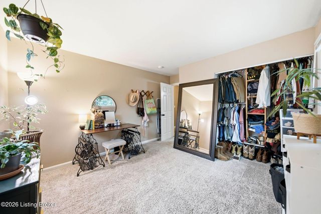 10119 Headley Hill Rd, Louisville, KY 40223