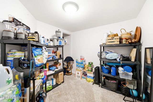 10119 Headley Hill Rd, Louisville, KY 40223