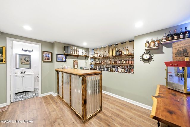 10119 Headley Hill Rd, Louisville, KY 40223