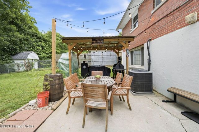 10119 Headley Hill Rd, Louisville, KY 40223