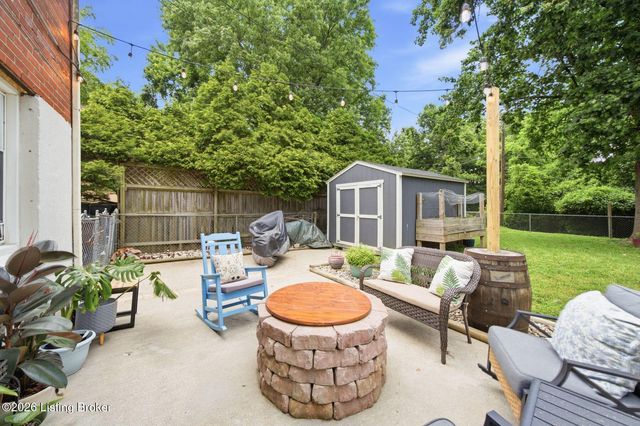 10119 Headley Hill Rd, Louisville, KY 40223