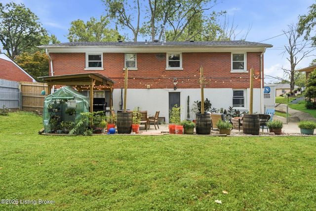 10119 Headley Hill Rd, Louisville, KY 40223