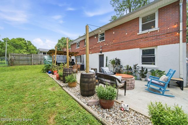 10119 Headley Hill Rd, Louisville, KY 40223