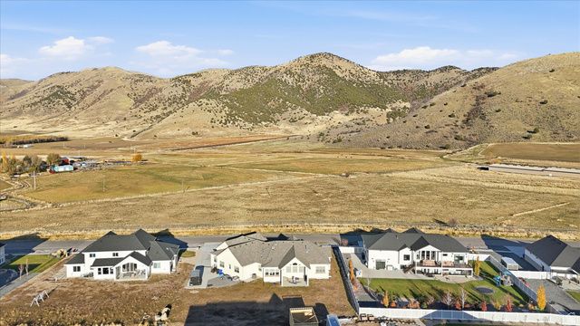 534 E FISH HATCHERY RD, Mantua, UT 84324