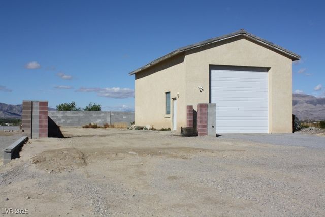 1101 East Blosser Ranch Road, Pahrump, NV 89060