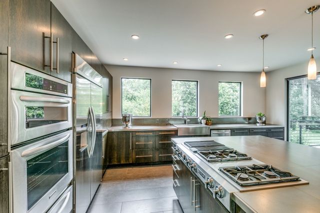 919 Knott Place, Dallas, TX 75208
