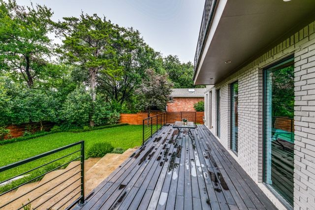 919 Knott Place, Dallas, TX 75208