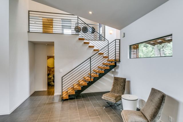 919 Knott Place, Dallas, TX 75208