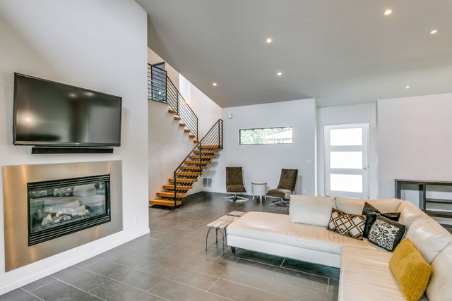 919 Knott Place, Dallas, TX 75208