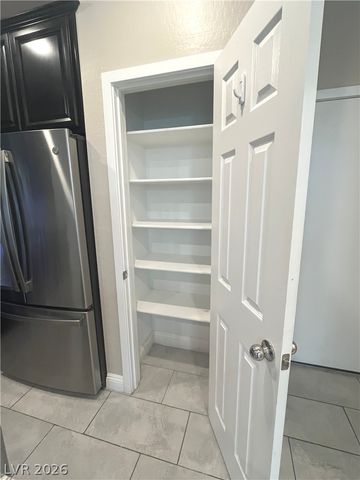 965 Nevada State Drive 32101, Henderson, NV 89002