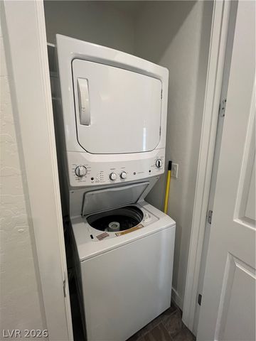 965 Nevada State Drive 32101, Henderson, NV 89002