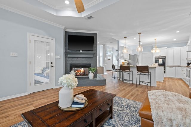 100 Sumner Lane, Waxahachie, TX 75165