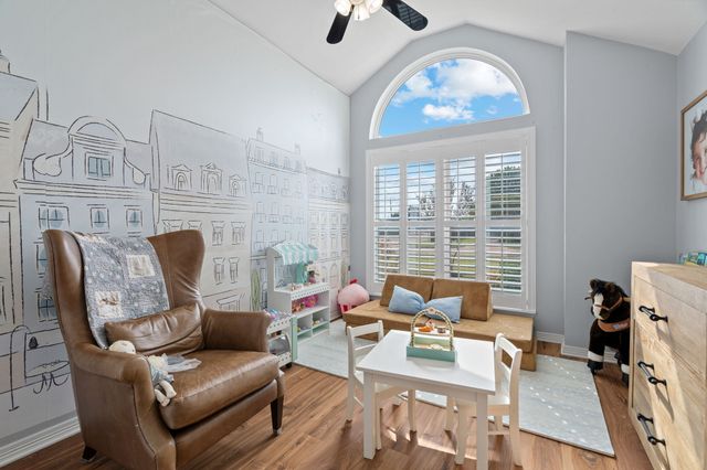 100 Sumner Lane, Waxahachie, TX 75165