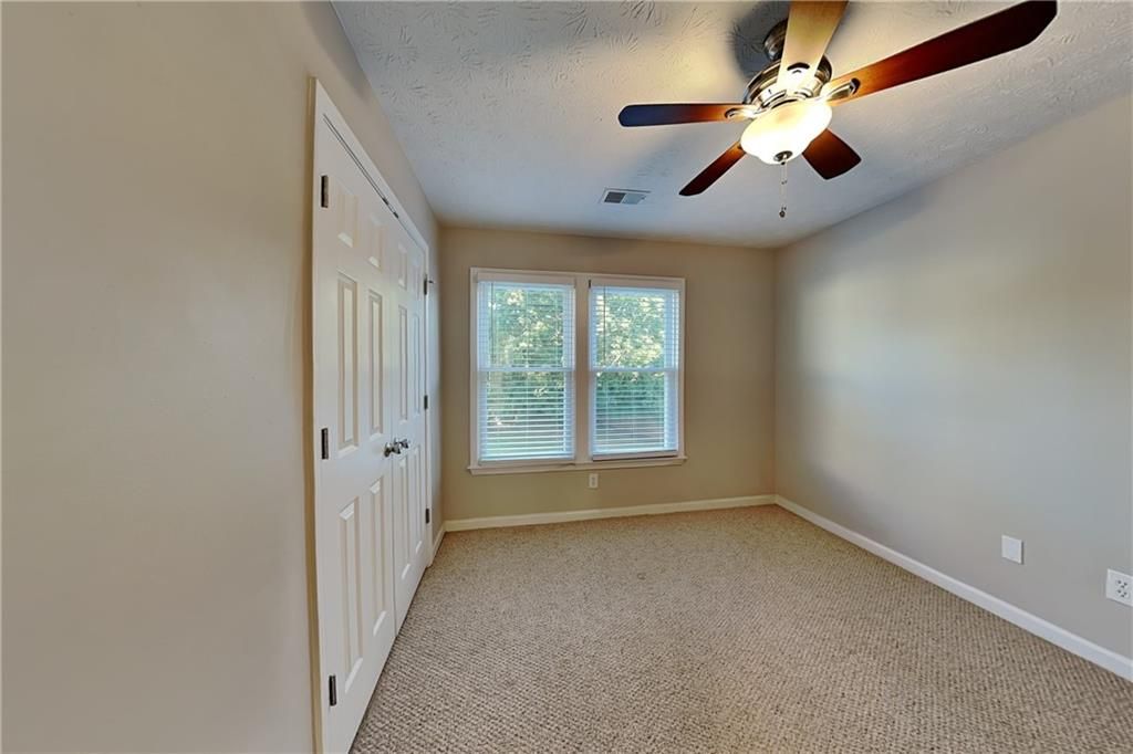 Image 14 of property listing at 465 Mikasa Drive, Alpharetta, GA 30022
