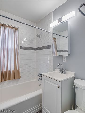 15606 Scottsdale Boulevard, Shaker Heights, OH 44120