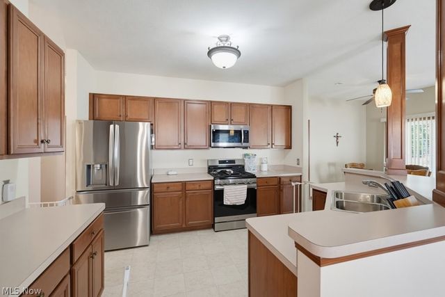 5460 Arlington Lane, Parma, OH 44134