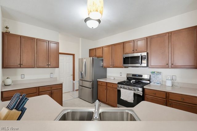 5460 Arlington Lane, Parma, OH 44134