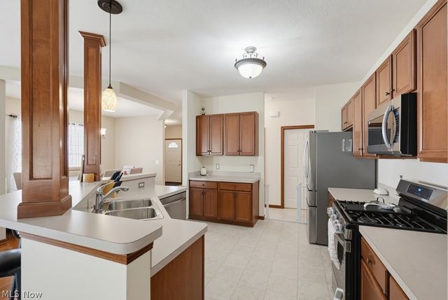 5460 Arlington Lane, Parma, OH 44134