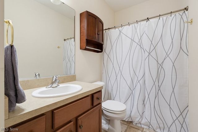 5460 Arlington Lane, Parma, OH 44134