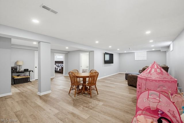 5460 Arlington Lane, Parma, OH 44134