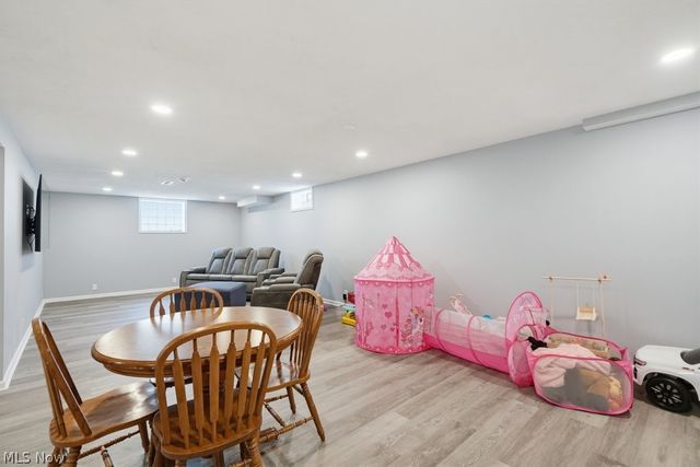 5460 Arlington Lane, Parma, OH 44134