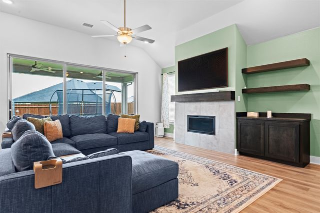 700 Bluestem Street, Mansfield, TX 76063