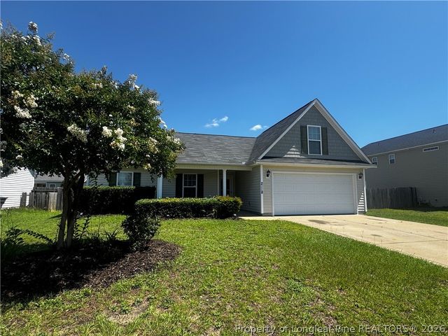 2118 Queen Elizabeth Lane, Hope Mills, NC 28348