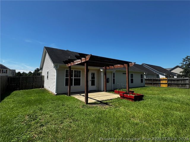 2118 Queen Elizabeth Lane, Hope Mills, NC 28348