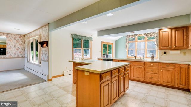 1727 RICKERT RD, Perkasie, PA 18944