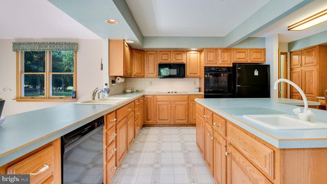 1727 RICKERT RD, Perkasie, PA 18944