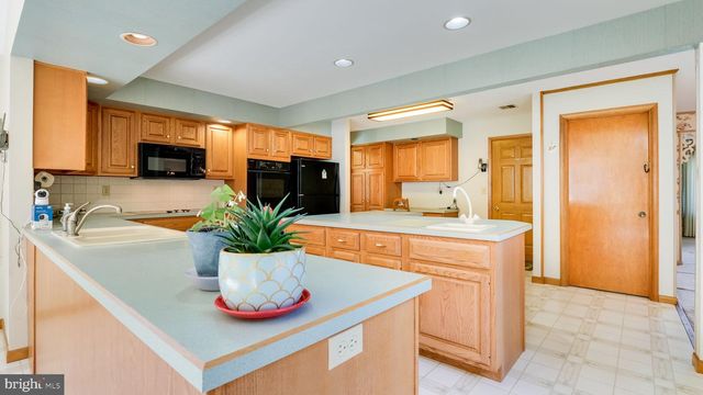 1727 RICKERT RD, Perkasie, PA 18944