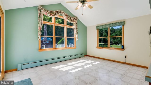 1727 RICKERT RD, Perkasie, PA 18944