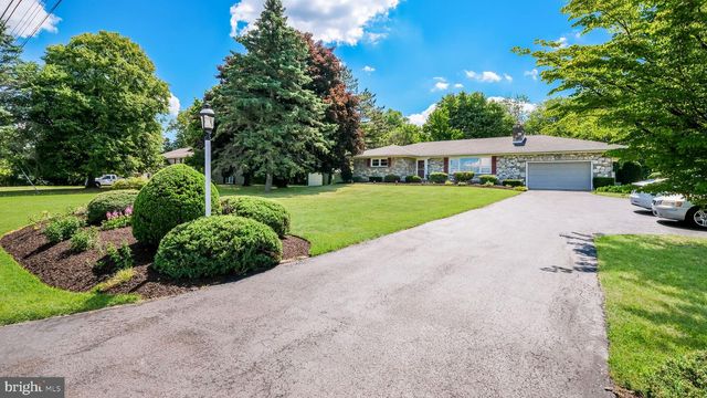 1727 RICKERT RD, Perkasie, PA 18944