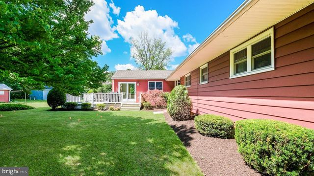 1727 RICKERT RD, Perkasie, PA 18944