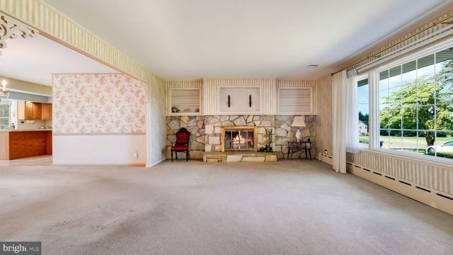 1727 RICKERT RD, Perkasie, PA 18944