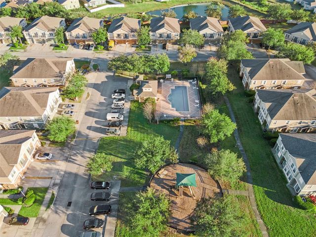 1947 ESTANCIA CIRCLE 8C, Kissimmee, FL 34741