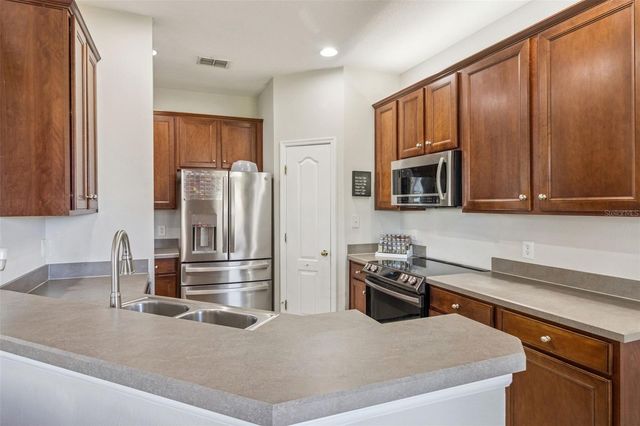 1947 ESTANCIA CIRCLE 8C, Kissimmee, FL 34741