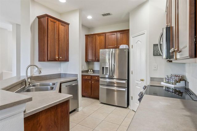 1947 ESTANCIA CIRCLE 8C, Kissimmee, FL 34741