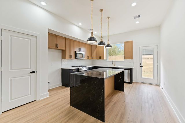 8044 Sunbury Street A, Houston, TX 77028