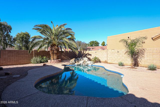 13260 W PALM Lane, Goodyear, AZ 85395
