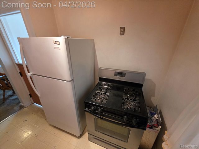 9960 Rockland, Redford Charter Township, MI 48239