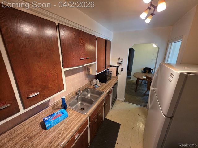 9960 Rockland, Redford Charter Township, MI 48239