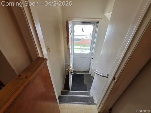 9960 Rockland, Redford Charter Township, MI 48239