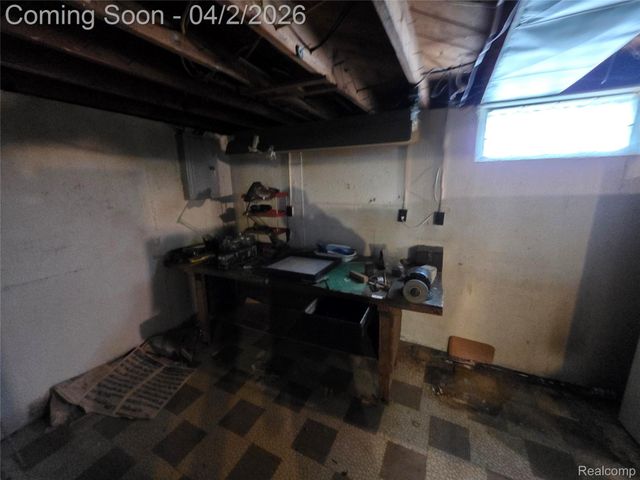 9960 Rockland, Redford Charter Township, MI 48239